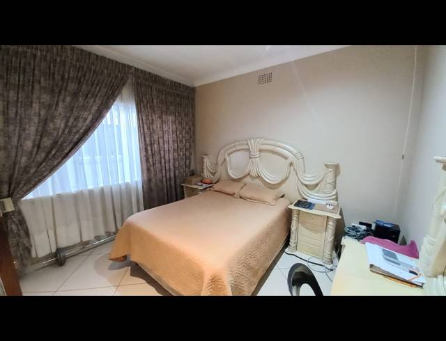 3 BEDROOM HOUSE TO LET IN VANDERBIJLPARK SW 1